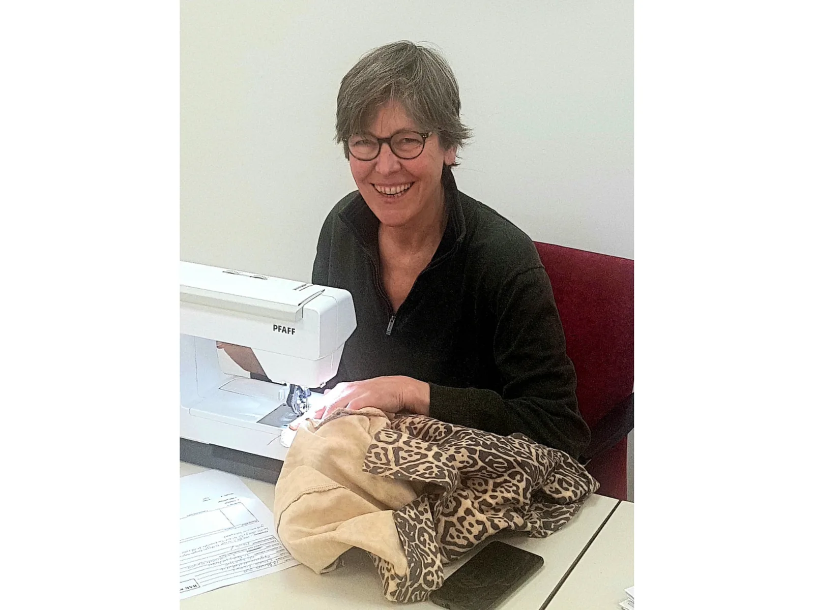 Martine – geeft met textiel reparaties verhalen door