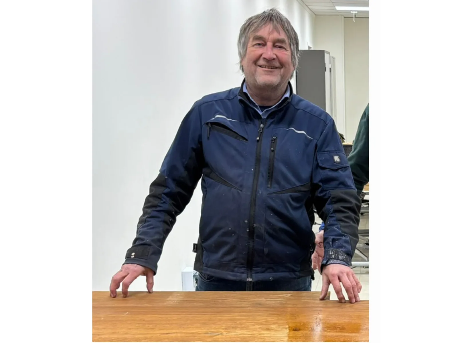 Bas – Repareren wat anderen laten liggen